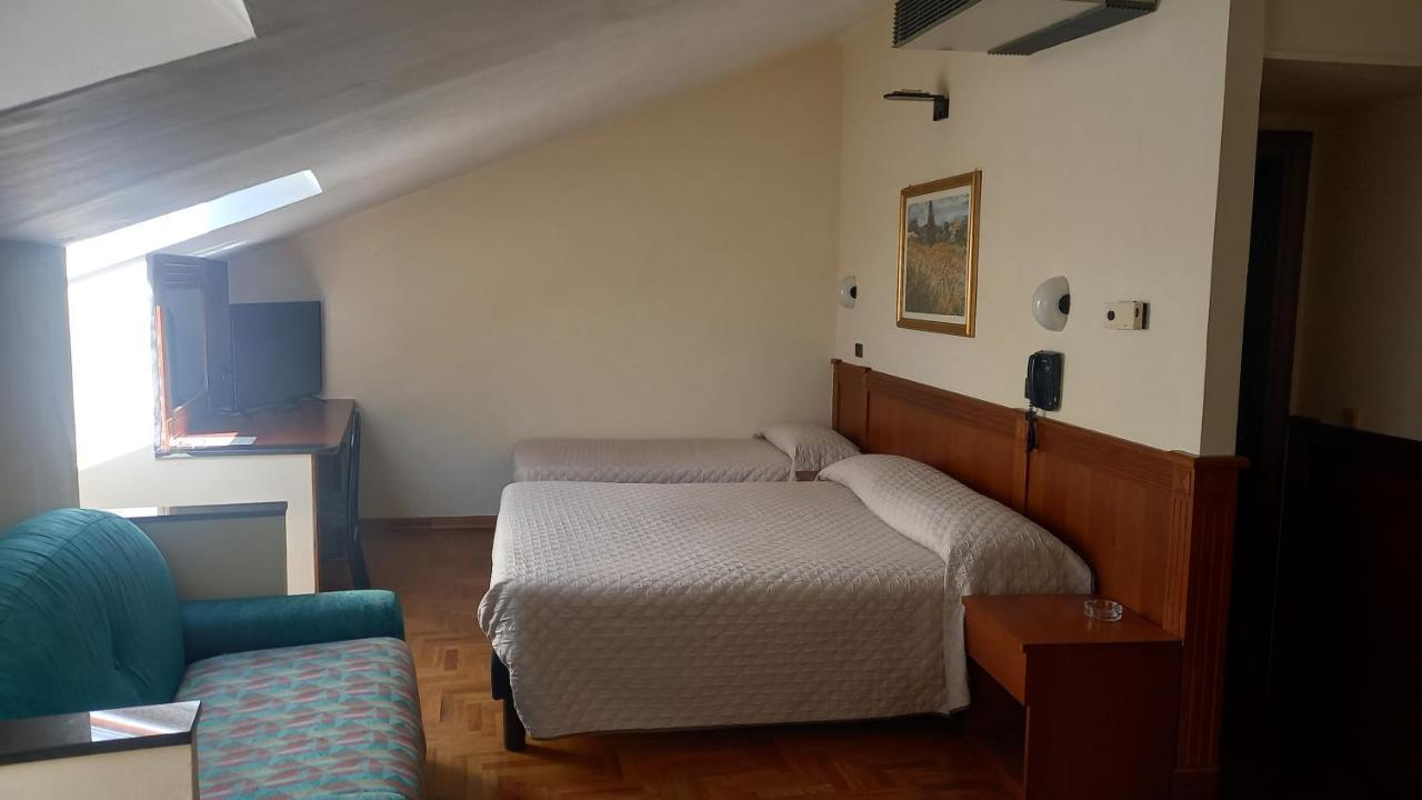 Hotel Valentino Centro Storico Orvieto Dış mekan fotoğraf