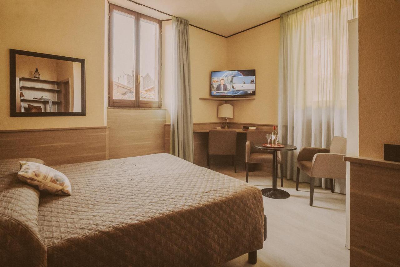 Hotel Valentino Centro Storico Orvieto Dış mekan fotoğraf