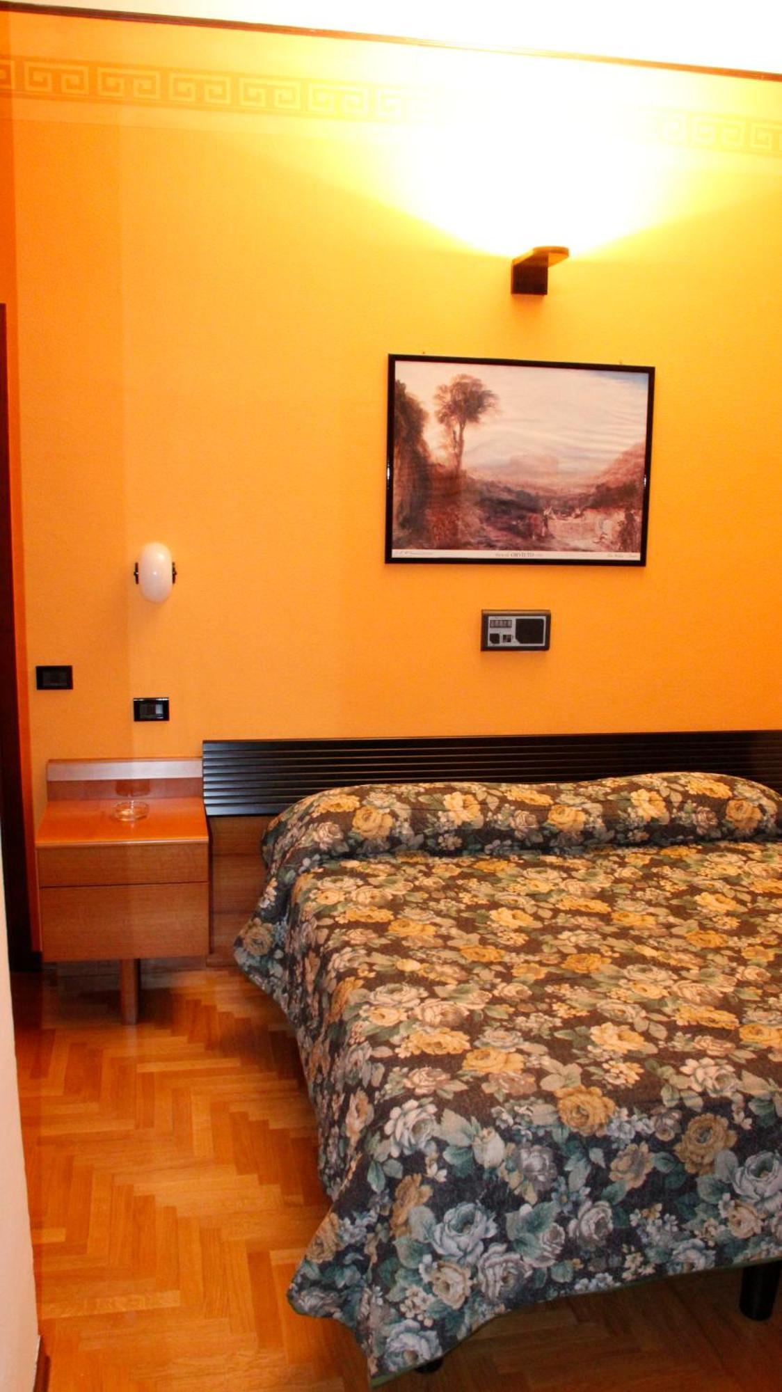 Hotel Valentino Centro Storico Orvieto Dış mekan fotoğraf