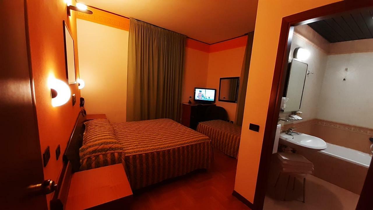 Hotel Valentino Centro Storico Orvieto Dış mekan fotoğraf